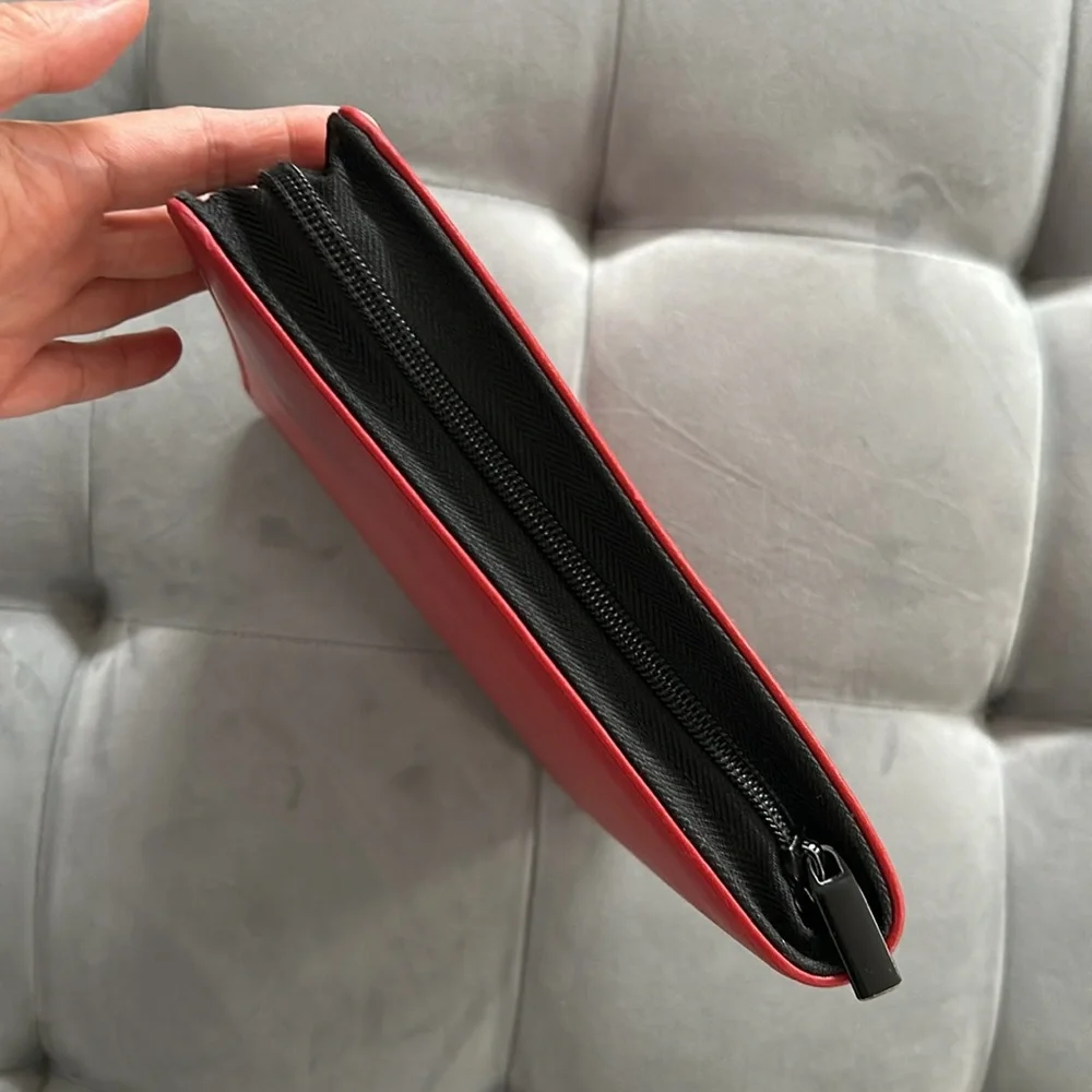Dayrunner Zippered Planner Red